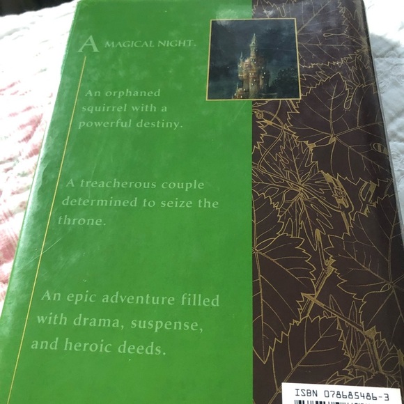 The Mistmantle Chronicles book 1 - The Urchin of the Riding Stars. Summer read! - Picture 4 of 10